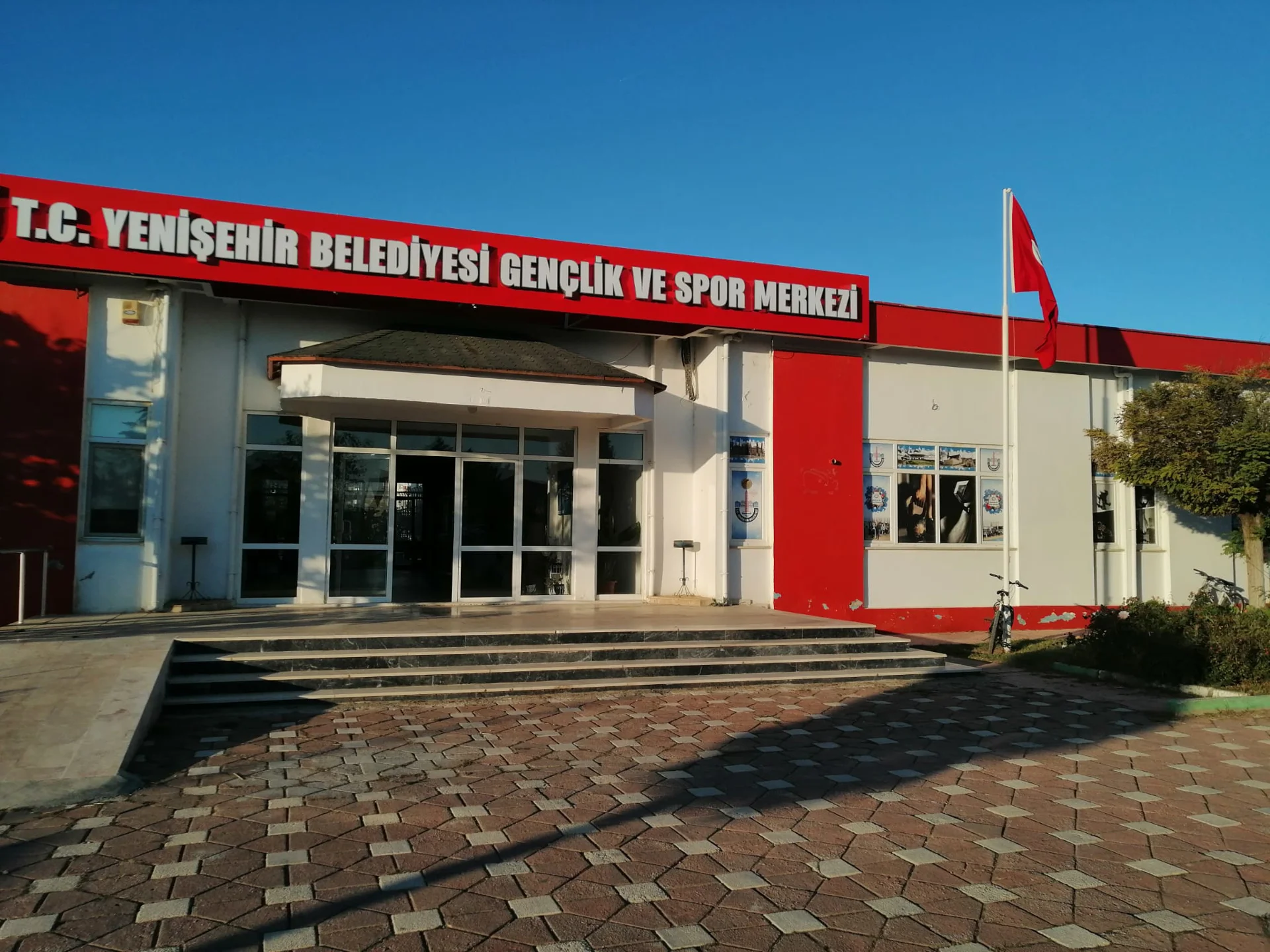 Gençlik ve Spor Merkezi